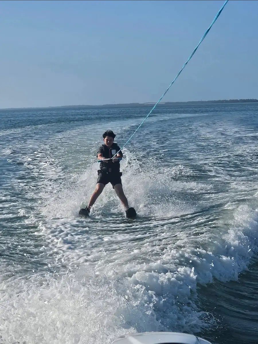 Water Skiing with Captain Allen on Tampa Bay near Gulfport