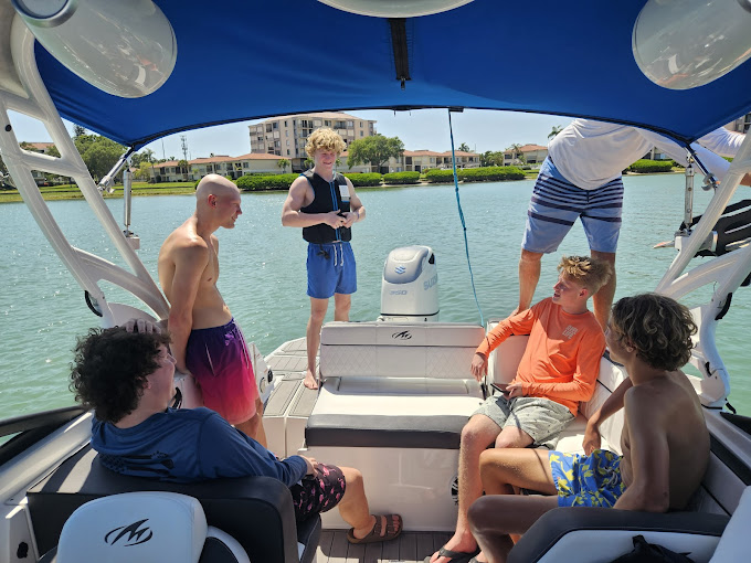 How St. Petersburg Boat Charters Help Families Make Lasting Memories